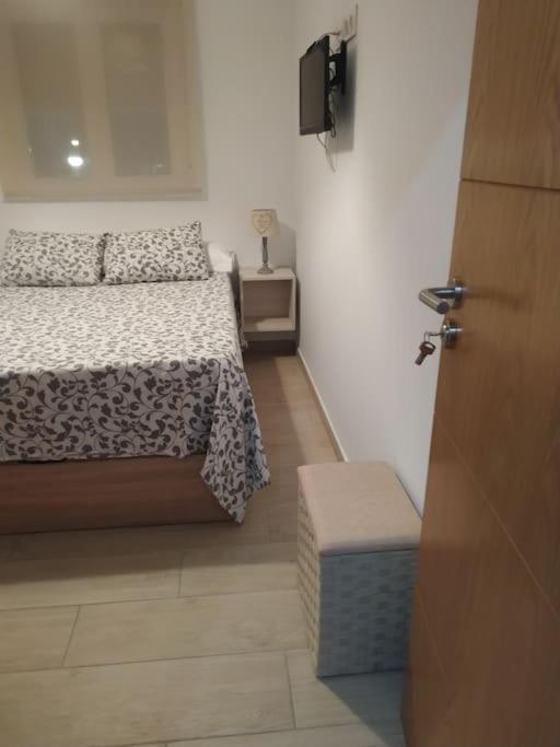 Se Alquila Habitacion Muy Luminosa Con Bano Privado En Apartamento Compartido Rincón de la Victoria Dış mekan fotoğraf